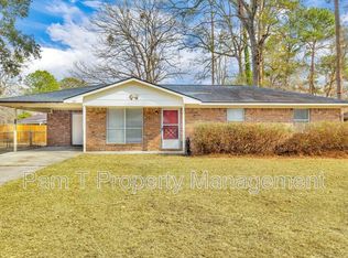 117 Egret Cir, Richmond Hill, GA 31324