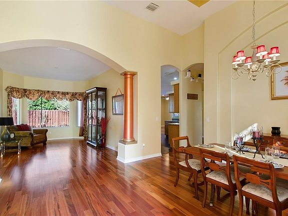 4th image of 313 Savannah Oaks Pl