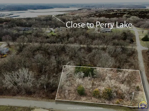 6365 & 6353 Crescent Rim Dr, Ozawkie, KS 66070