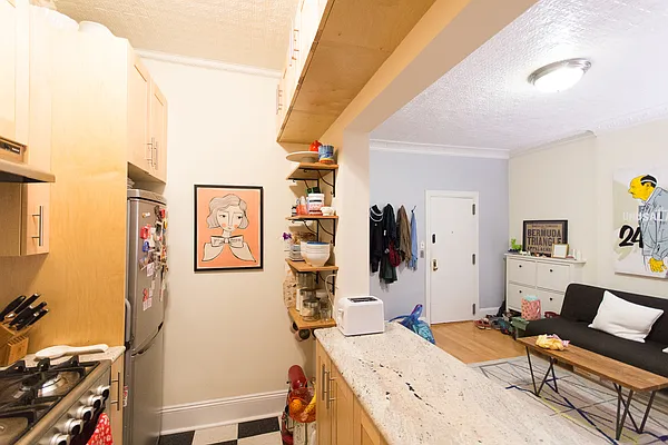 Rented by Twyford Real Estate | media 26