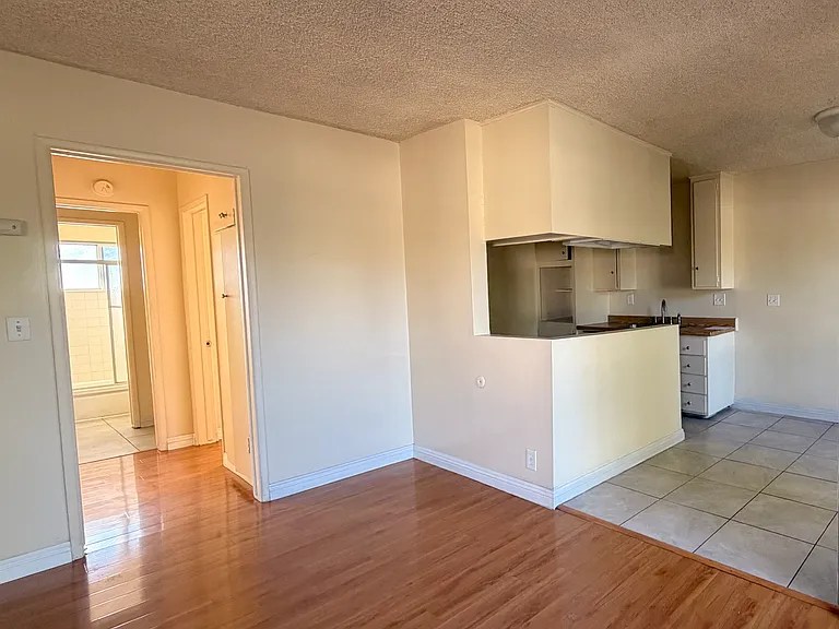 4235 Tyler Ave — Photo 2