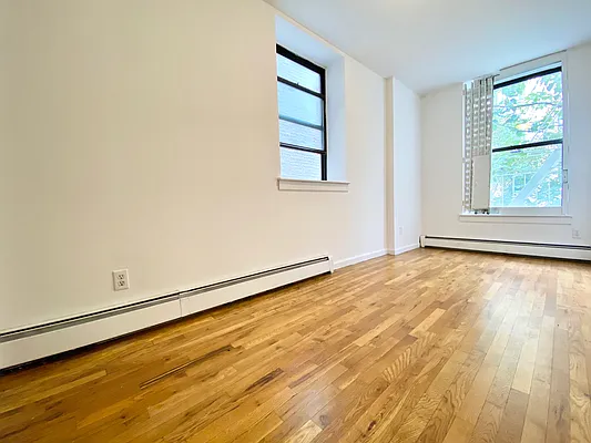 Rented by Voro NYC | media 47