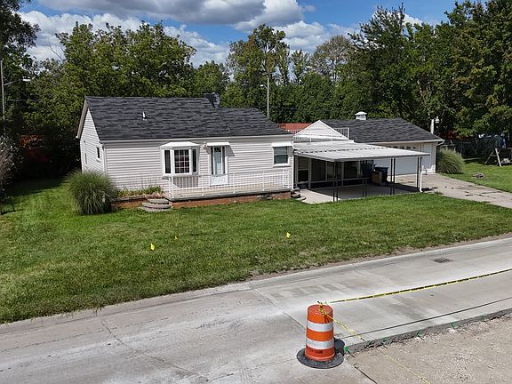 3rd image of 5526 Sylvia St
