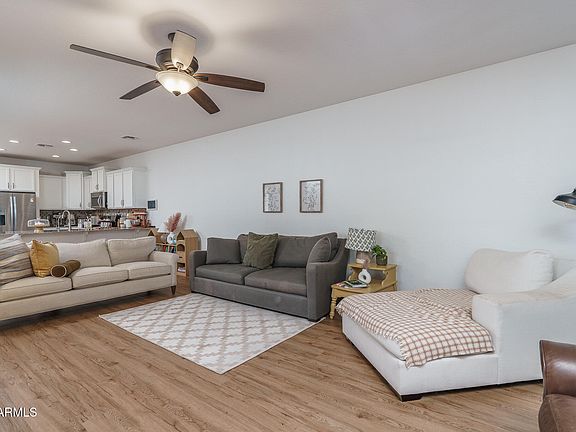 3rd image of 2667 N RILEY Road