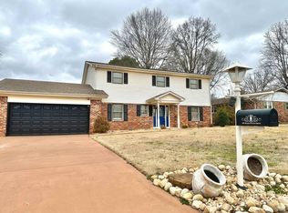 569 Hazelwood Dr, Florence, AL 35633