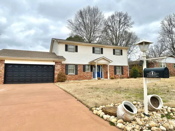 569 Hazelwood Dr, Florence, AL 35633