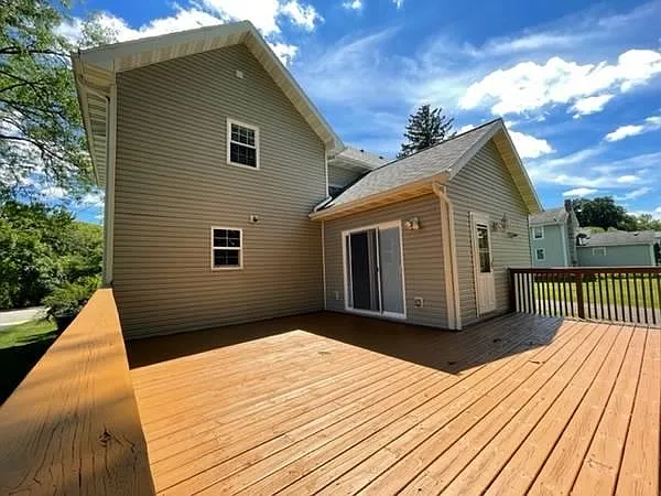 154 River Rd — Photo 4