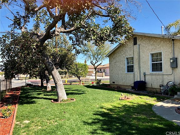 5th image of 11002 Thienes Ave