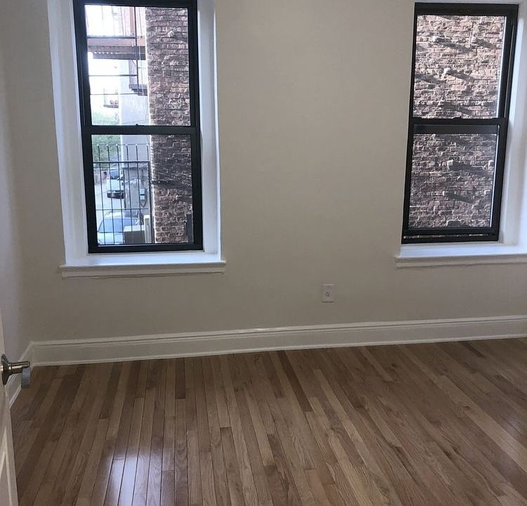 1st image of 4309 47th Ave APT 1E