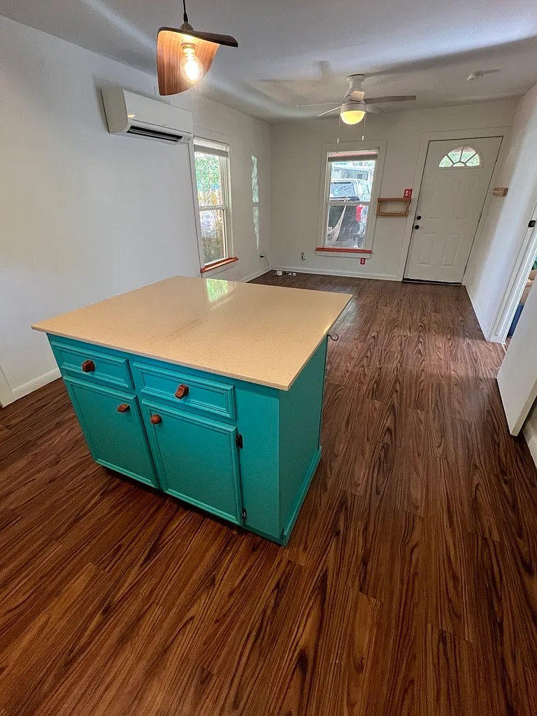 2215 Garden St — Photo 4