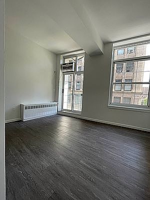 2nd image of 88 Fulton St #419