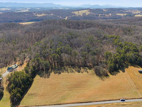 5th image of 1470 Snake Hollow Rd