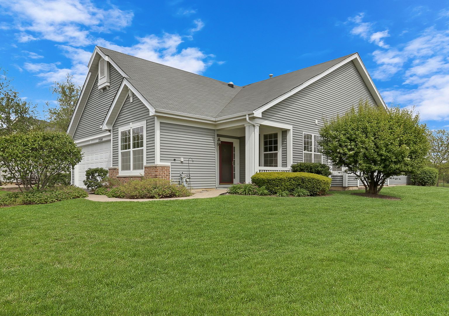 13244 W Sheffield Ln, Beach Park, IL 60083 | Zillow
