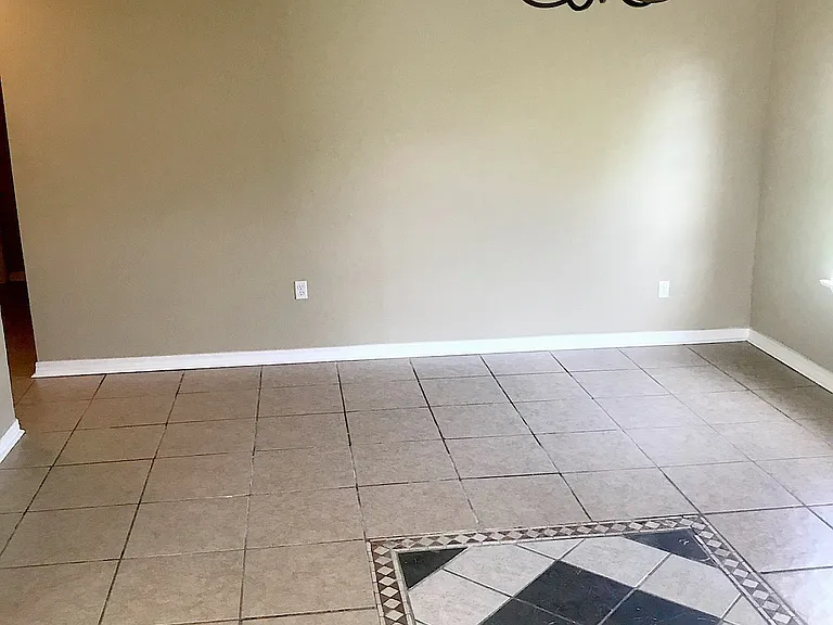 7035 Tullis Dr — Photo 2