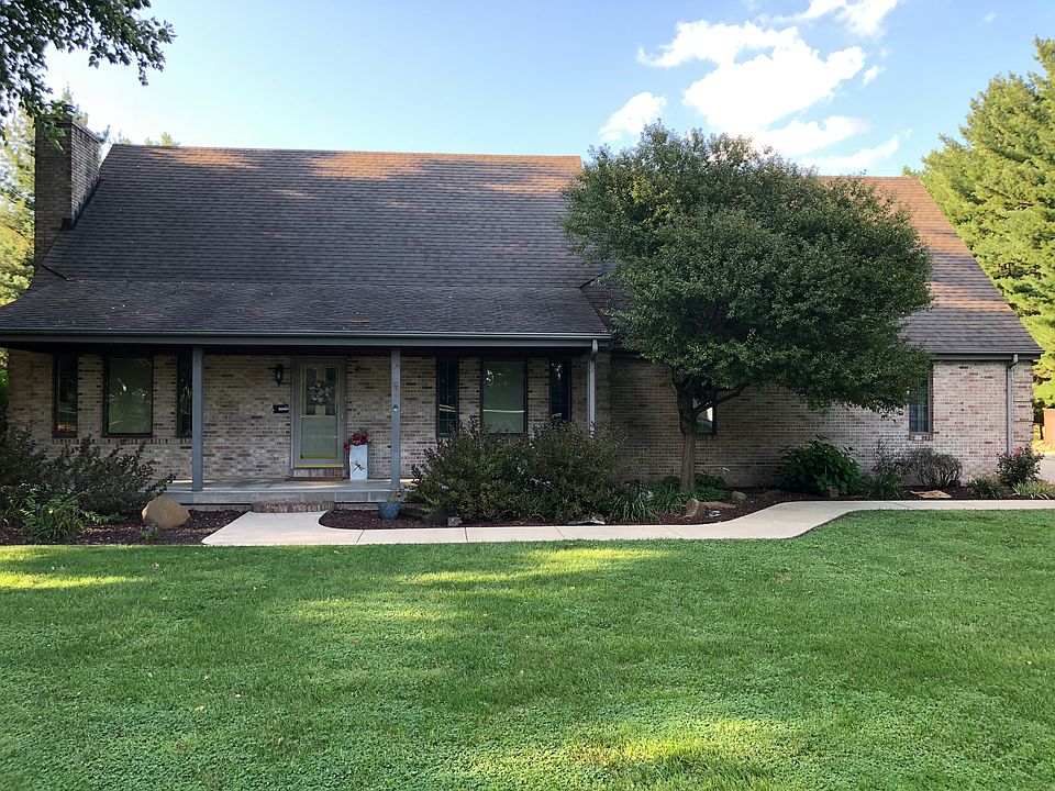 Country Living Awaits you