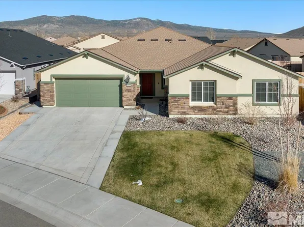 1450 Tule Peak Cir, Carson City, NV 89701