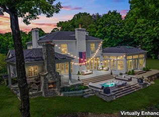 248 Thornewood Dr, Granville, OH