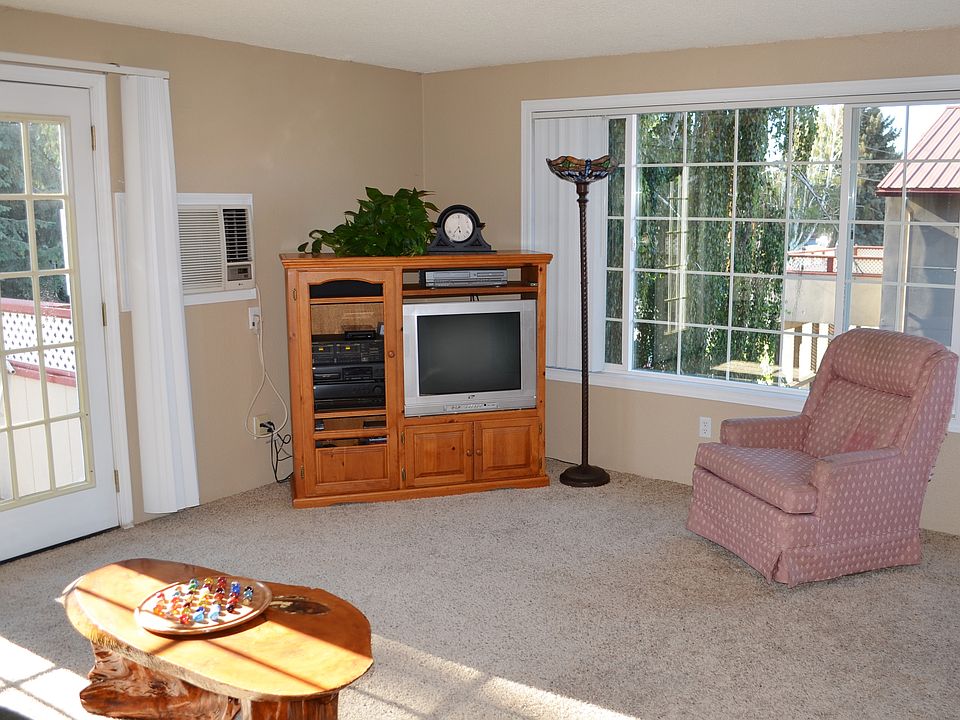 1st image of 526 S 40th Ave #B