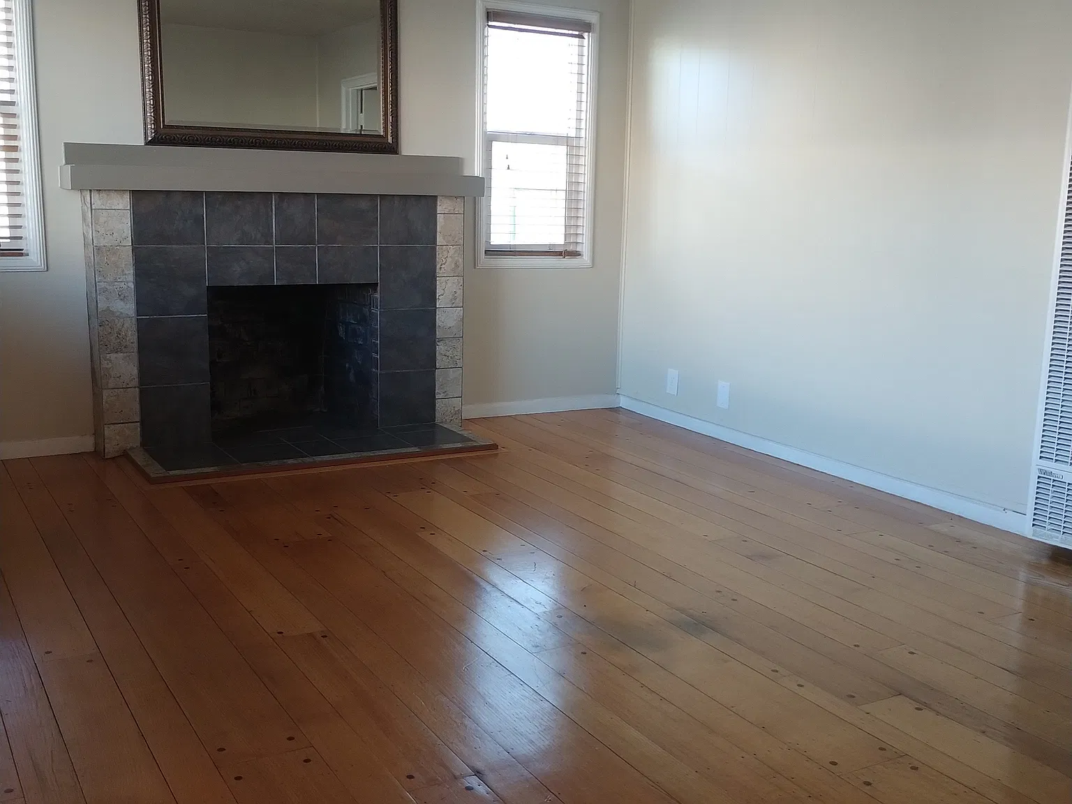 9869 Elmar Ave — Photo 2