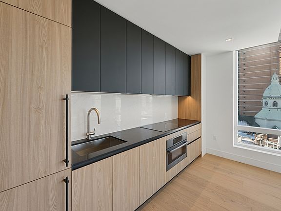 3rd image of 312 W 43rd St #11G