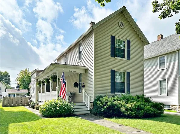 37 Boehler St, Tiffin, OH 44883