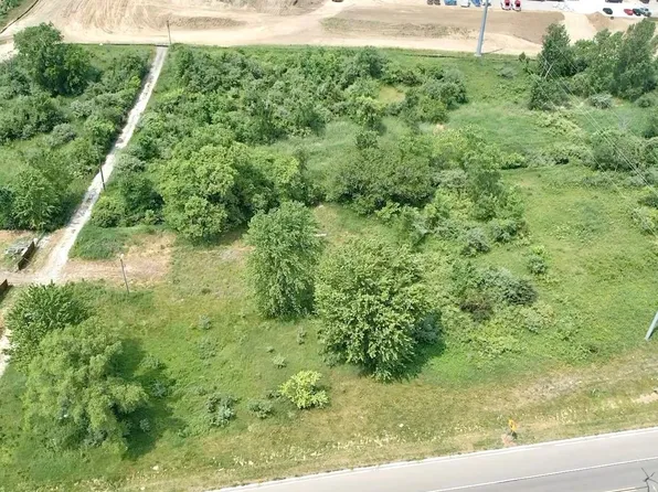 719 E Albion St, Avilla, IN 46710