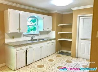 5406 Willow Glen Dr, Houston, TX 77033