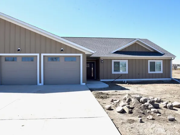 1905 Iona St, Fort Pierre, SD 57532