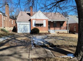 7633 Hawthorne Pl, Saint Louis, MO 63130