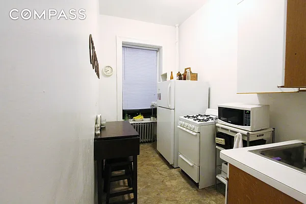 Rented by Compass | media 15