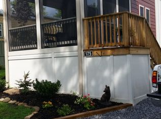 175 Just Wandering Ln, Flat Rock, NC 28731