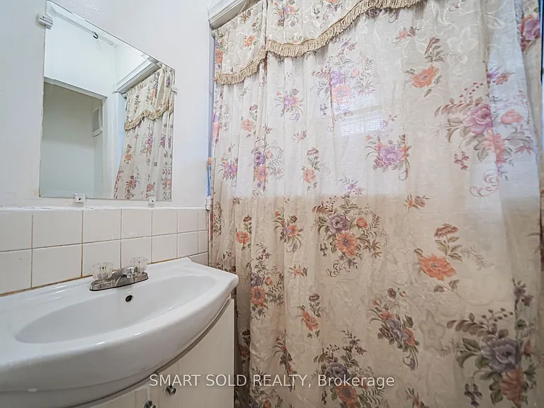 5 Horseley Hill Dr E — Photo 18