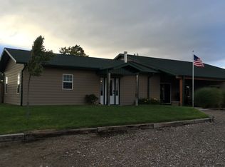 702 Amazon Ave, Wellfleet, NE 69170