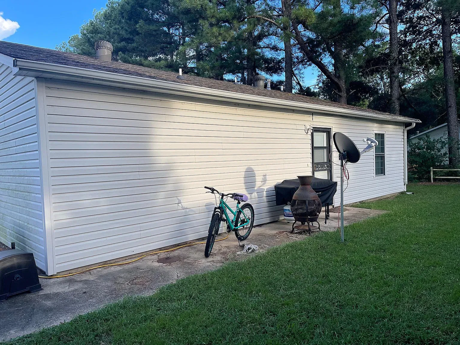 3 bed, 1248 sqft, $1,100 — Photo 2