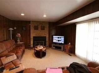 1746 Peachtree Cir, Whitehall, PA 18052