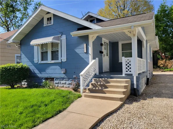 1401 Vermont Pl NE, Canton, OH 44714