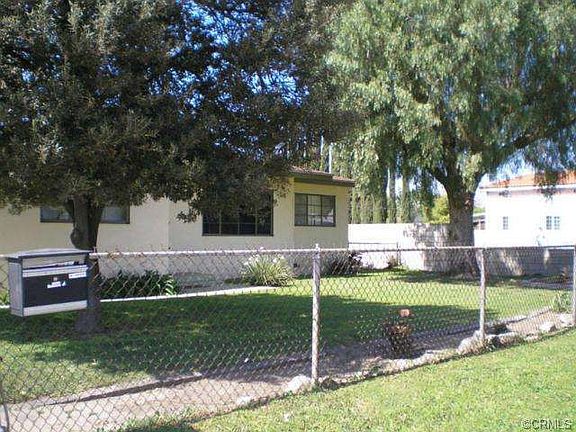 3rd image of 3045 Sullivan Ave