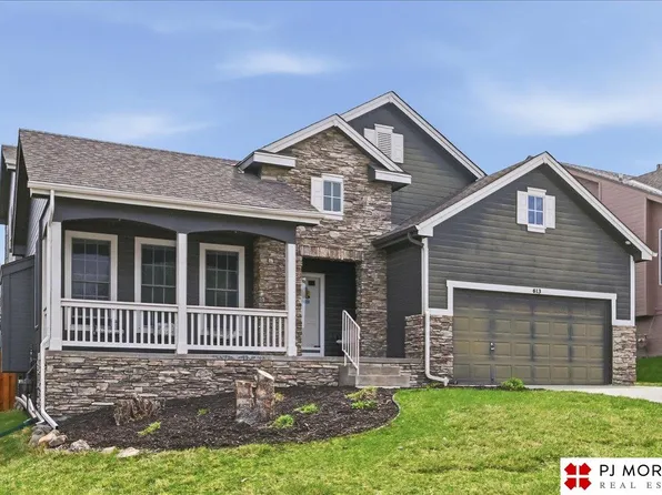 613 S 180th Ave, Elkhorn, NE 68022