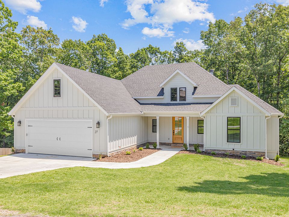 1st image of 27 Duxford Cir