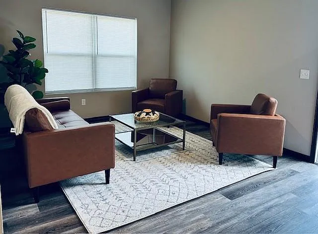 1 bed, 550 sqft, $945 — Photo 3