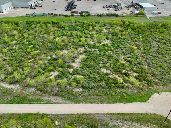 23 Private Road Frio Estates Dr, Moore, TX 78057