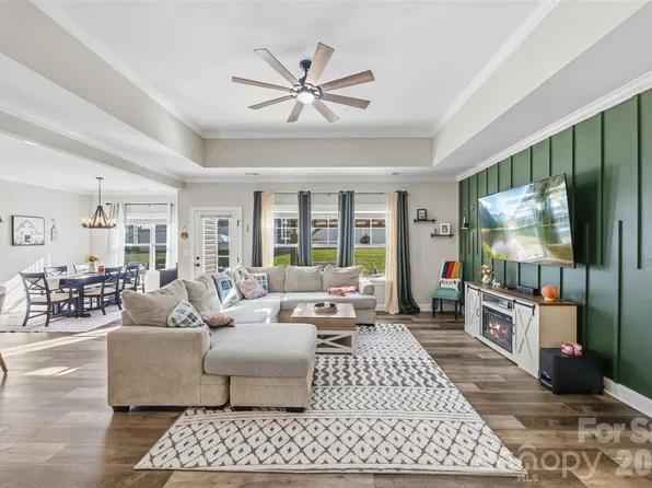 203 Garden View Ln, Shelby, NC 28152