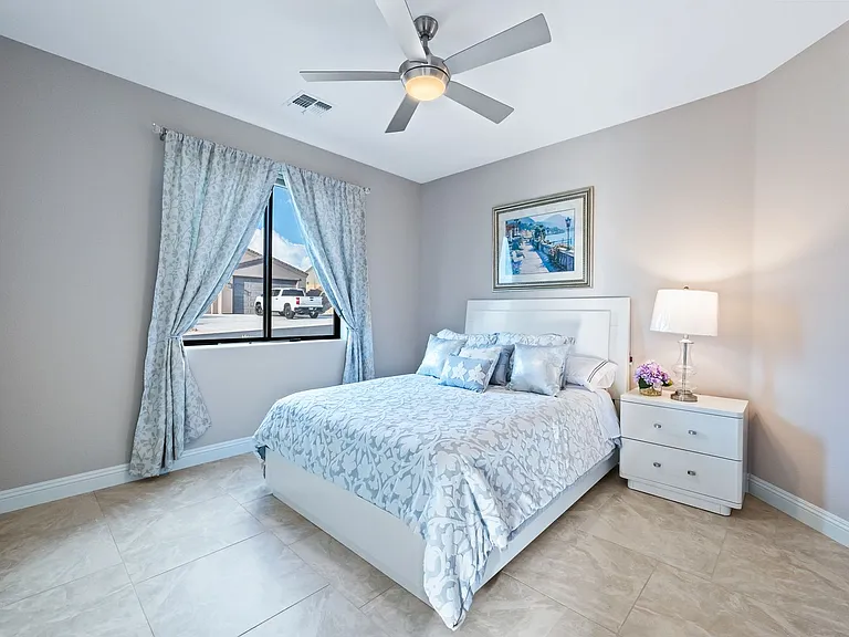 2836 Steamboat Dr — Photo 17