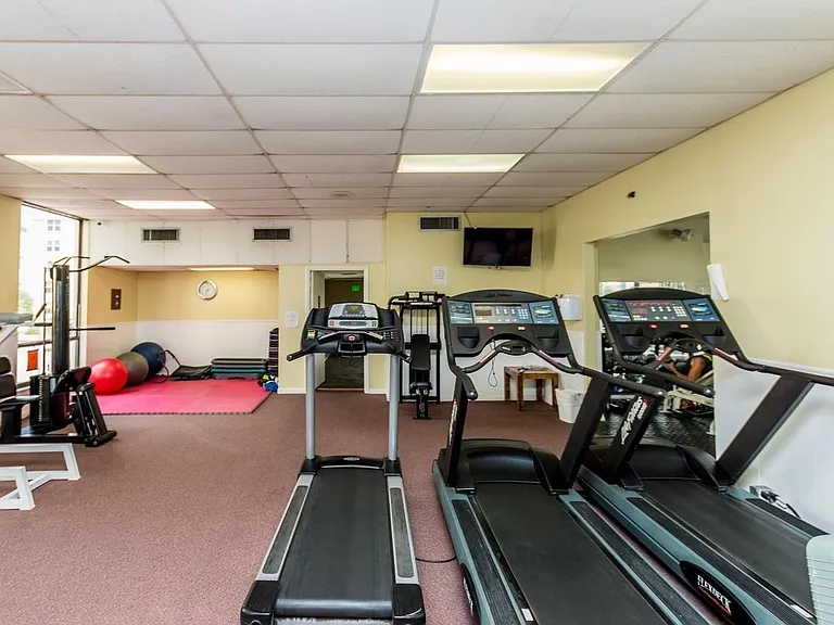 1600 Socean Dr #1 — Photo 14