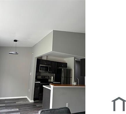 2nd image of 59 Ashlar Hill Ct