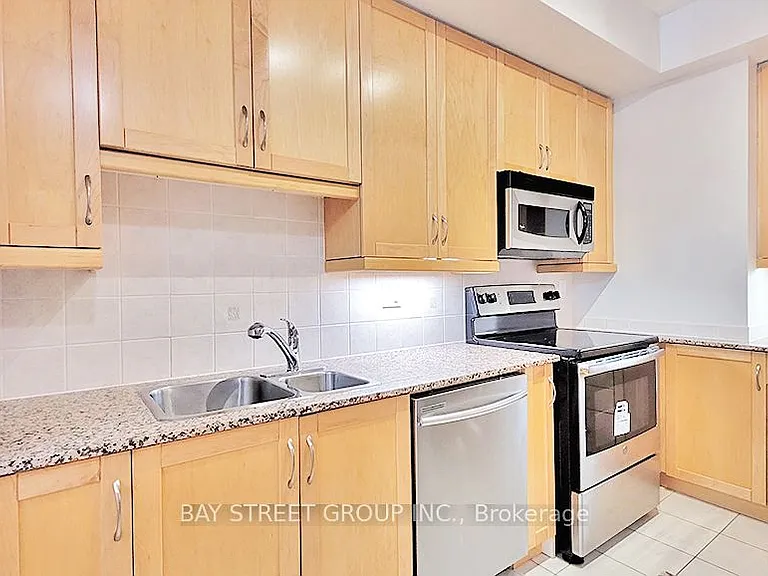 70 Byng Ave #32 — Photo 5
