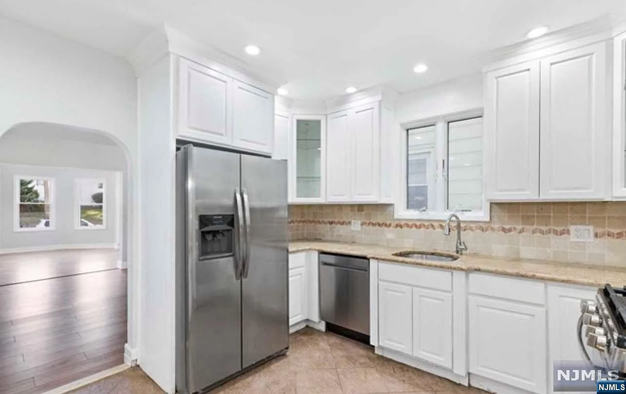 169 Edmund Ave photo 1