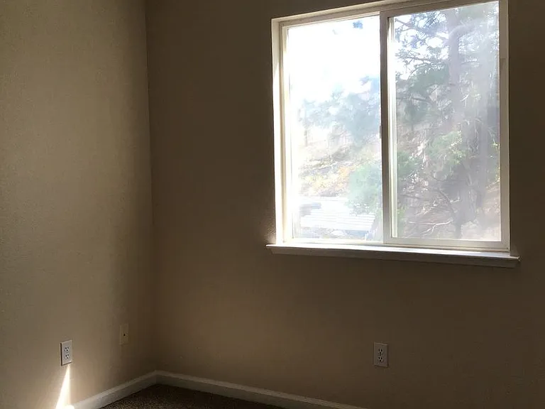 4012 Wimbledon Dr — Photo 13