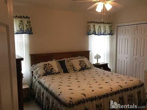 4th image of 124 Brookstone Ct