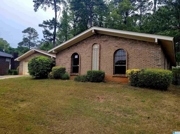 7340 Pine Tree Ln, Fairfield, AL 35064